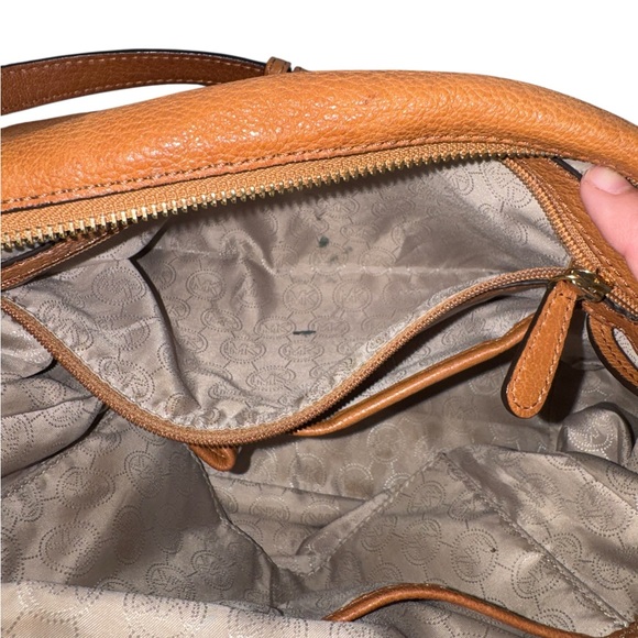 MICHAEL KORS Large Olivia Satchel - Picture 12 of 12